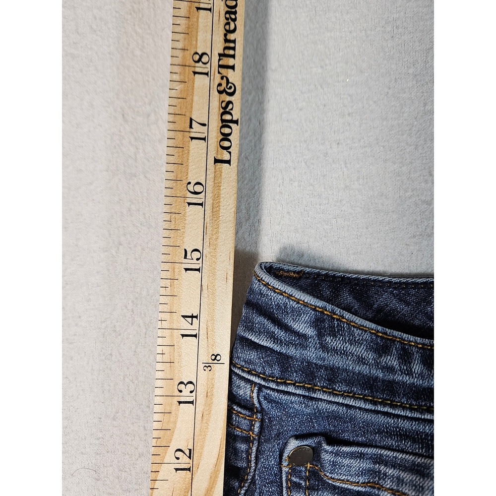 Torrid Denim Womens Size 12 Medium Wash Stretch Jean shorts - Picture 4 of 10